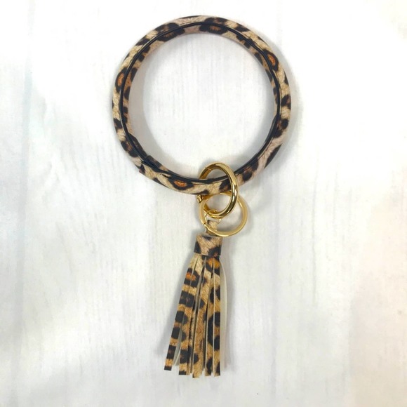 LEOPARD PRINT KEY RING BANGLE - Picture 3 of 3
